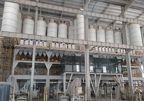 مصنع في مدينة Yiyang، الصين