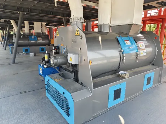 خلاط أفقي أحادي العمود 