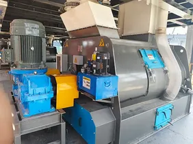 معدات الخلط والمزج